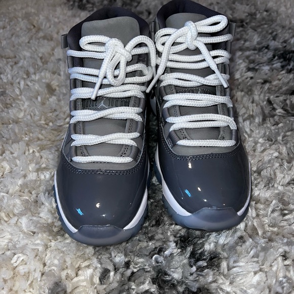 2021 Air Jordan 11 Retro Gray ‘Cool Grey’ - Picture 5 of 11